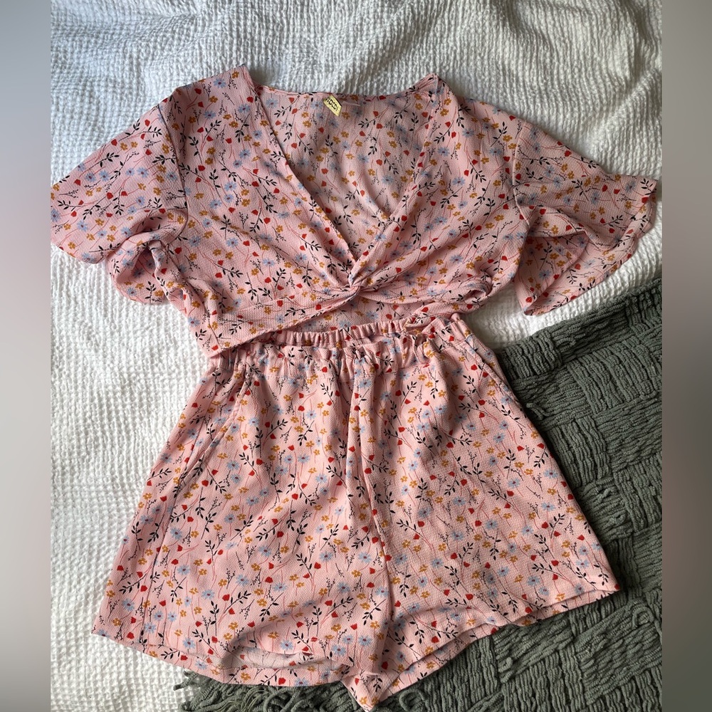 H&M women’s floral pink set